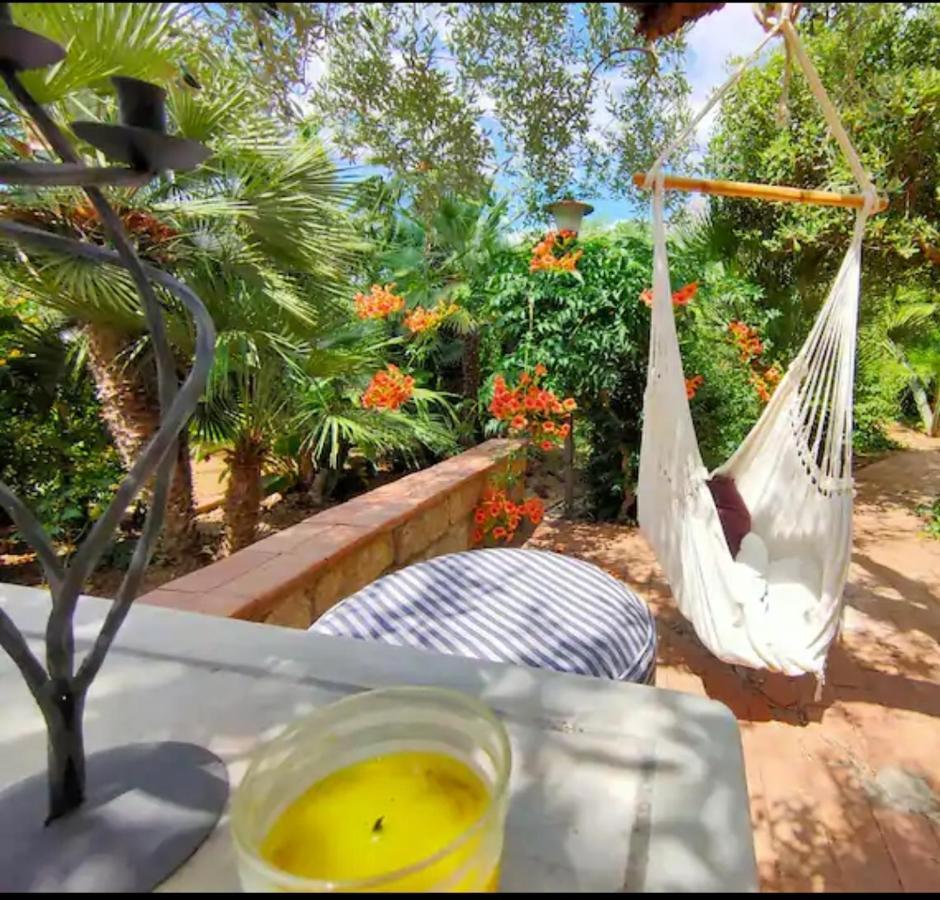 Donna Caterina House, Holiday Villa Pietraperzia Bagian luar foto
