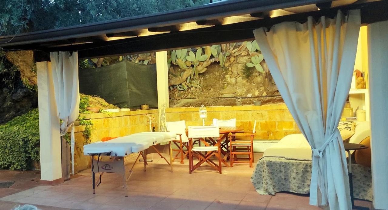 Donna Caterina House, Holiday Villa Pietraperzia Bagian luar foto