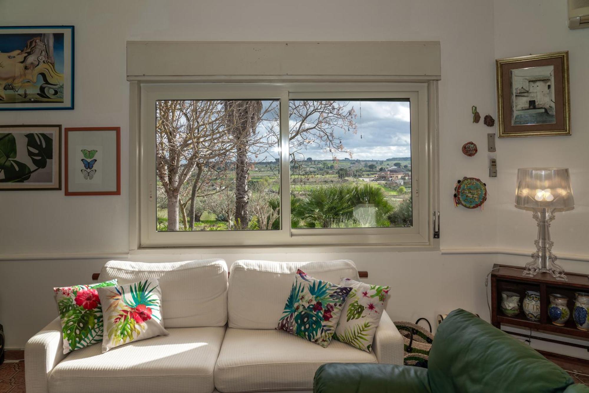 Donna Caterina House, Holiday Villa Pietraperzia Bagian luar foto