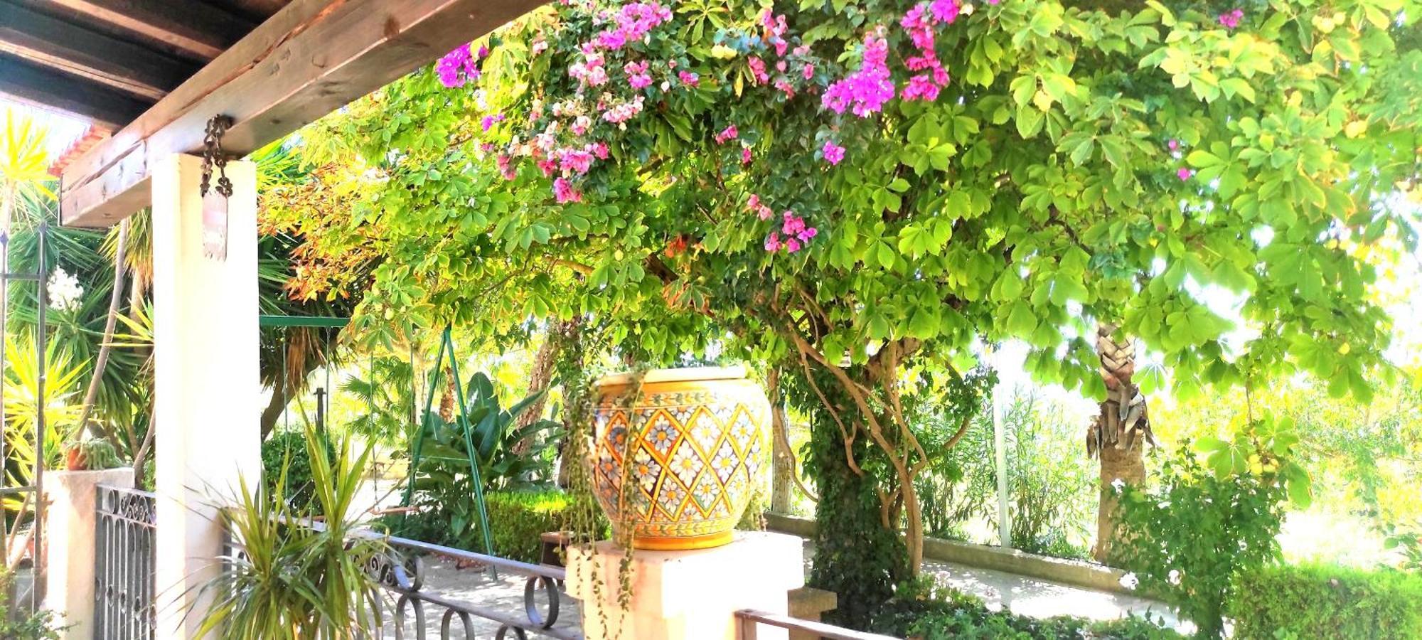 Donna Caterina House, Holiday Villa Pietraperzia Bagian luar foto